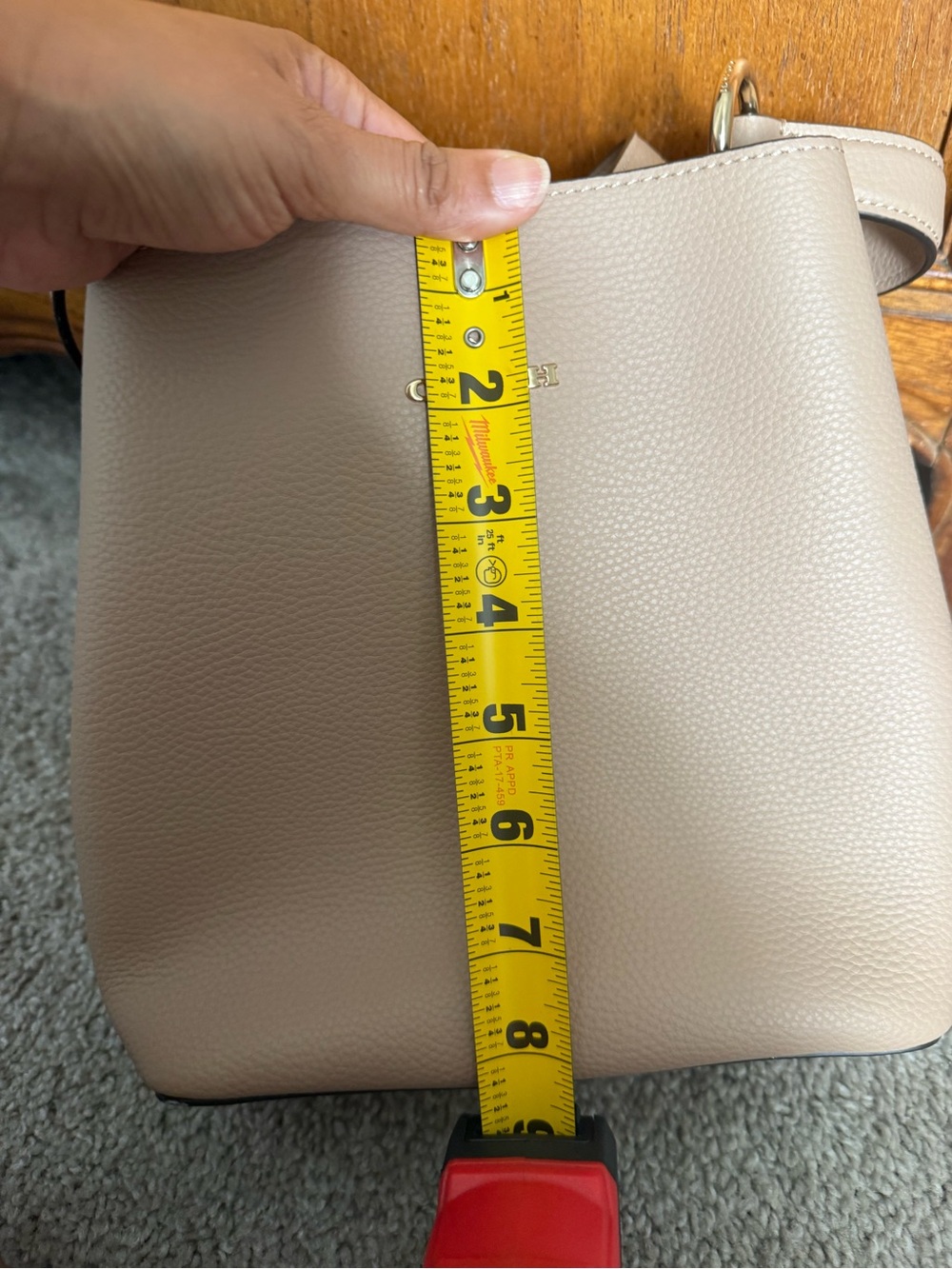 Coach Pebble Leather Shoulder Bag in Taupe with Gold Hardware - Picture 5 of 6